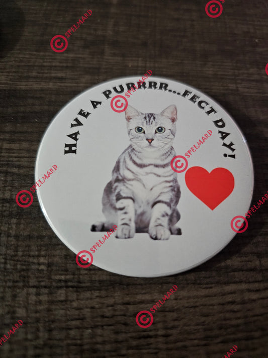 CAT KITTEN BADGE BUTTON COLLECTIBLE